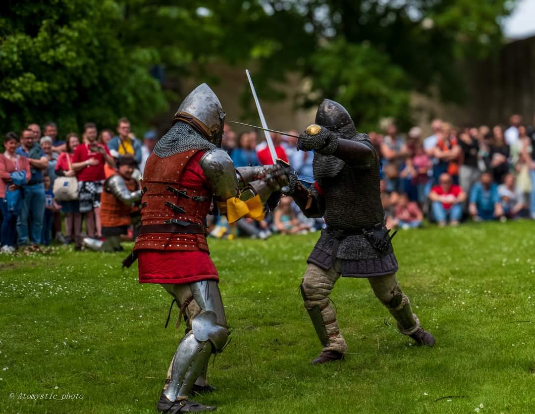Combat Spectacle